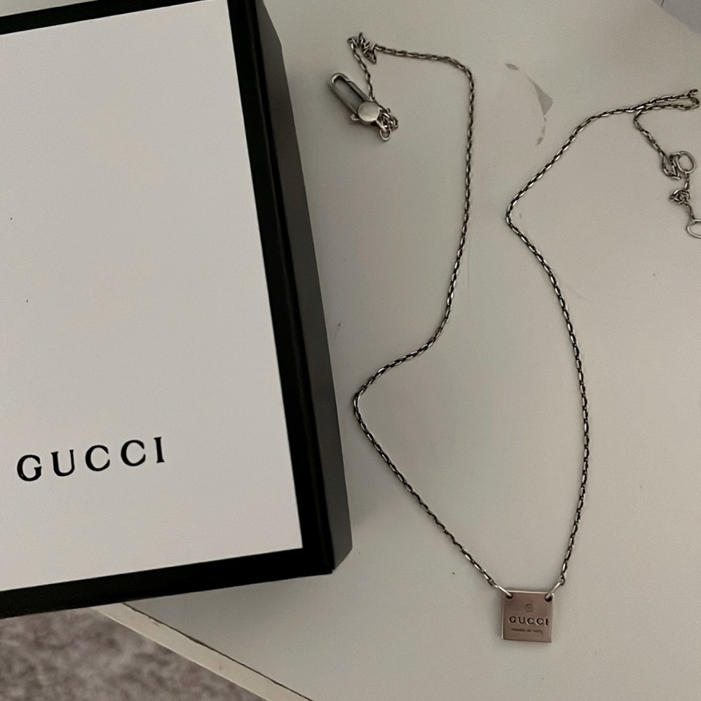 gucci necklace